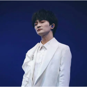 天海一心（第十五届全运会主题歌）【C调无转调版】-钢琴谱