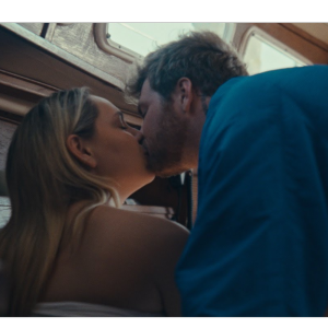 Troubled Waters钢琴简谱 数字双手 Alex Warren/Adam Yaron/Cal Shapiro/Mags Duval