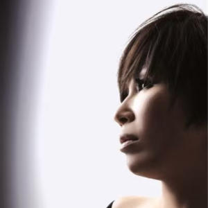 现在那边是几点钢琴简谱 数字双手 吴易纬