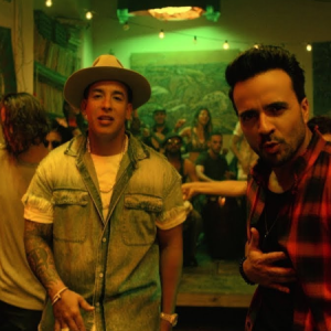 Despacito钢琴简谱 数字双手