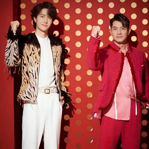 闪耀动起来 - 2026年春晚歌曲钢琴谱