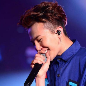 Untitled钢琴简谱 数字双手 G-DRAGON