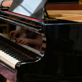 The Sheltering Sky钢琴简谱 数字双手