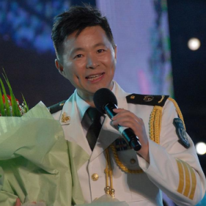 把一切献给党  原调简易钢琴弹唱伴奏 带歌词 王宏伟-钢琴谱