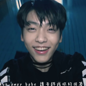 Run Away钢琴简谱 数字双手